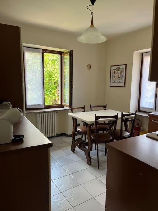 Gabbinoholidayhome Appartamento In Suggestiva Corte コモ エクステリア 写真