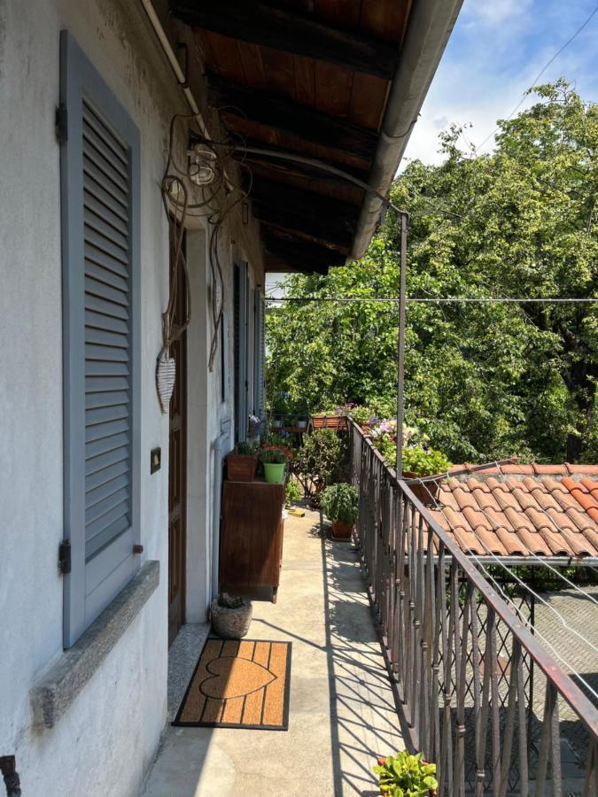 Gabbinoholidayhome Appartamento In Suggestiva Corte コモ エクステリア 写真