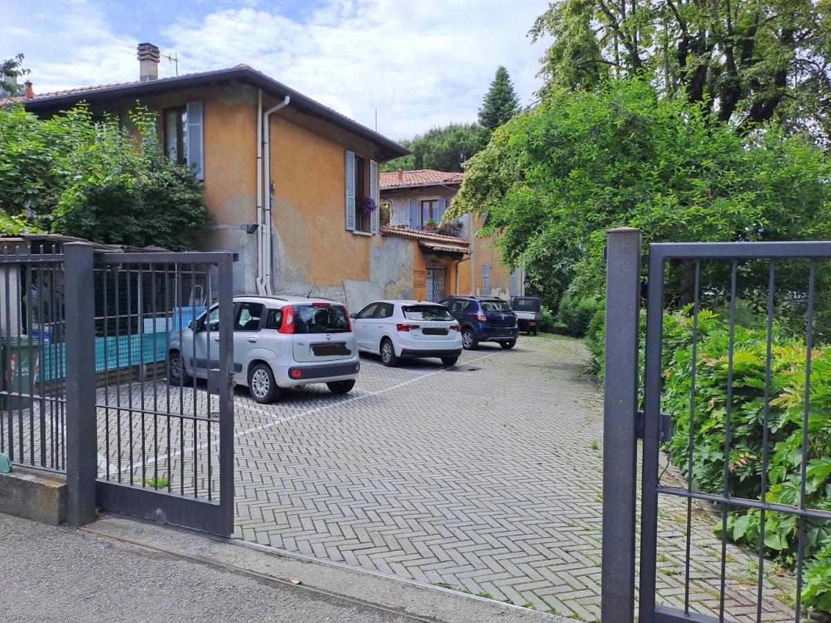 Gabbinoholidayhome Appartamento In Suggestiva Corte コモ エクステリア 写真