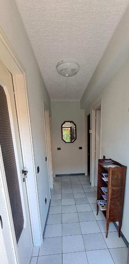 Gabbinoholidayhome Appartamento In Suggestiva Corte コモ エクステリア 写真